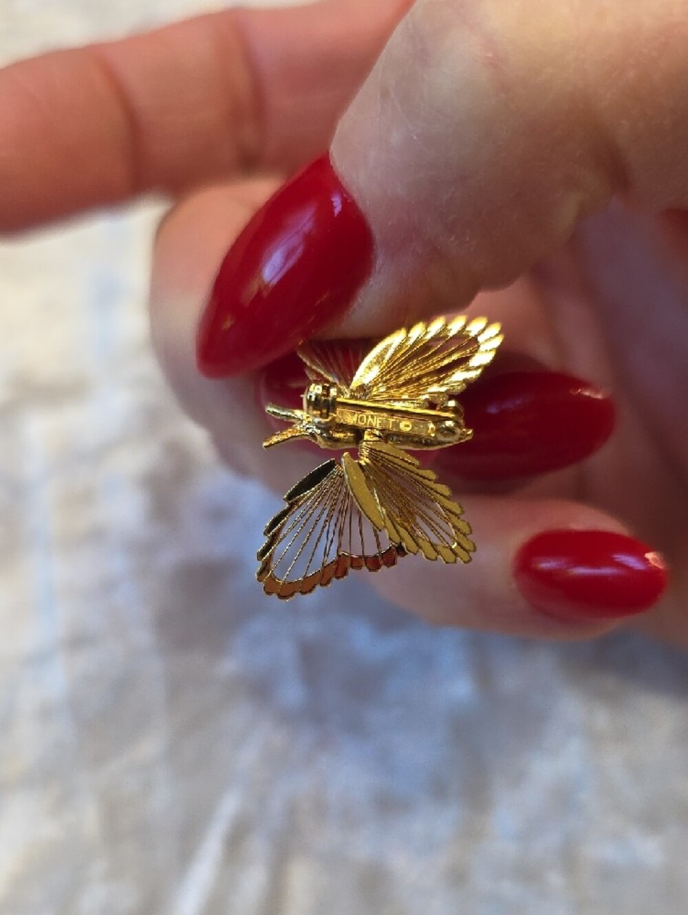 Vintage Monet Signed Gold Butterfly Whimsy Brooch - Picture 5 of 5